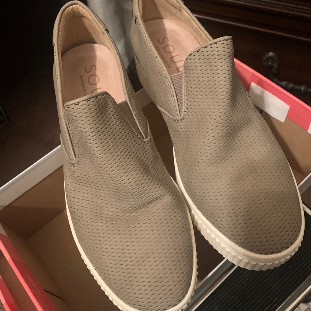 Naturalizer Shoes
